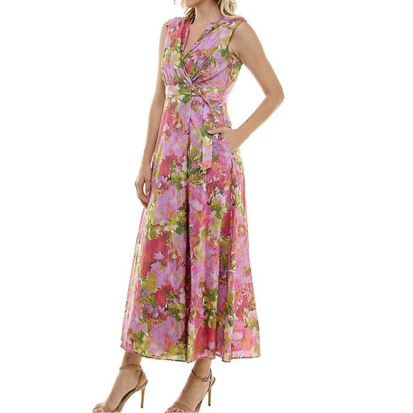 NWT Taylor Floral Print Voile Pleated V-Neck Sleeveless Maxi Dress - Size 8 - Picture 1 of 17